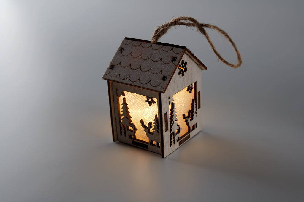 Căsuță din MDF cu lumină