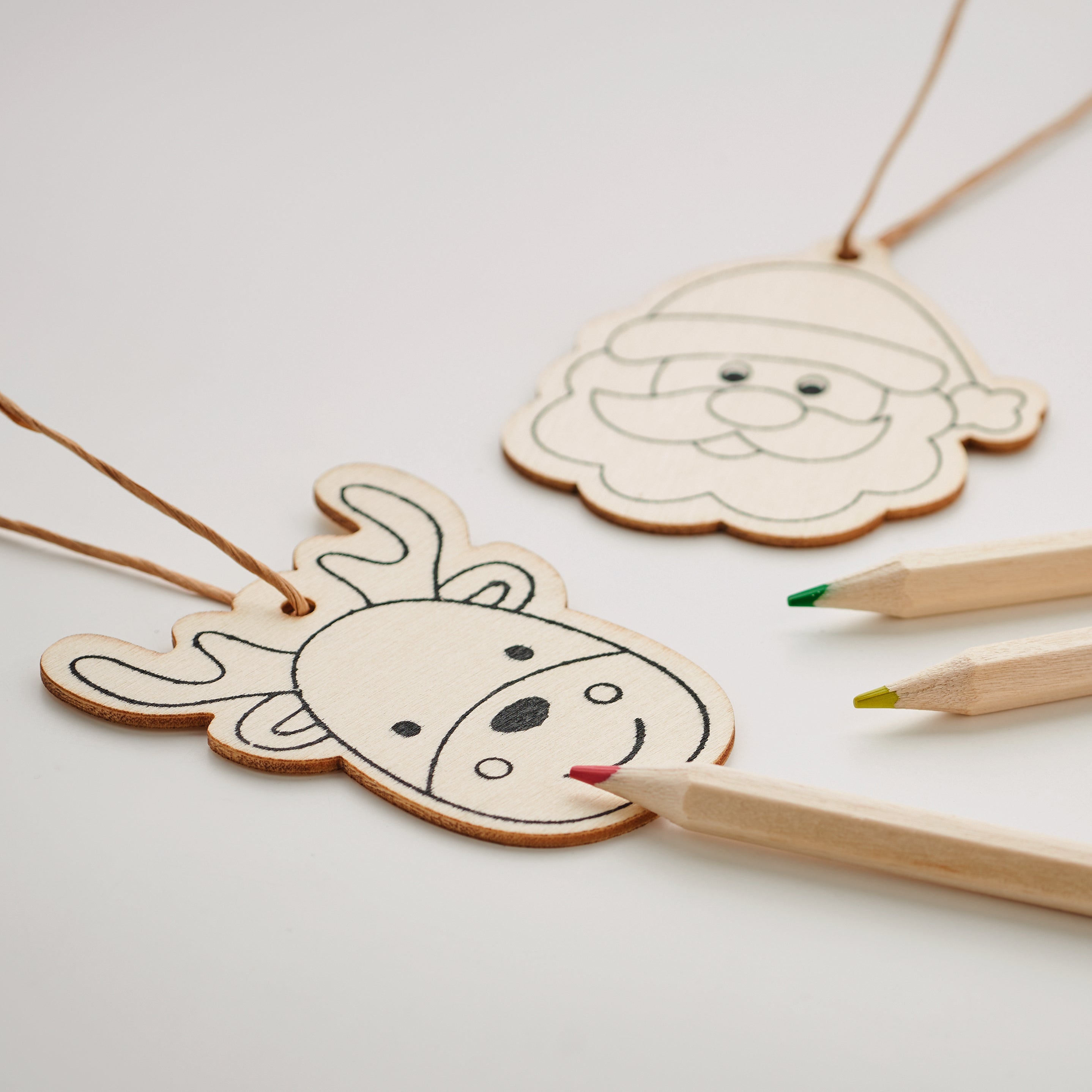 Set de ornamente din lemn pentr