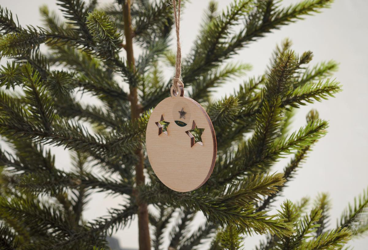 Ornament în formă de minge