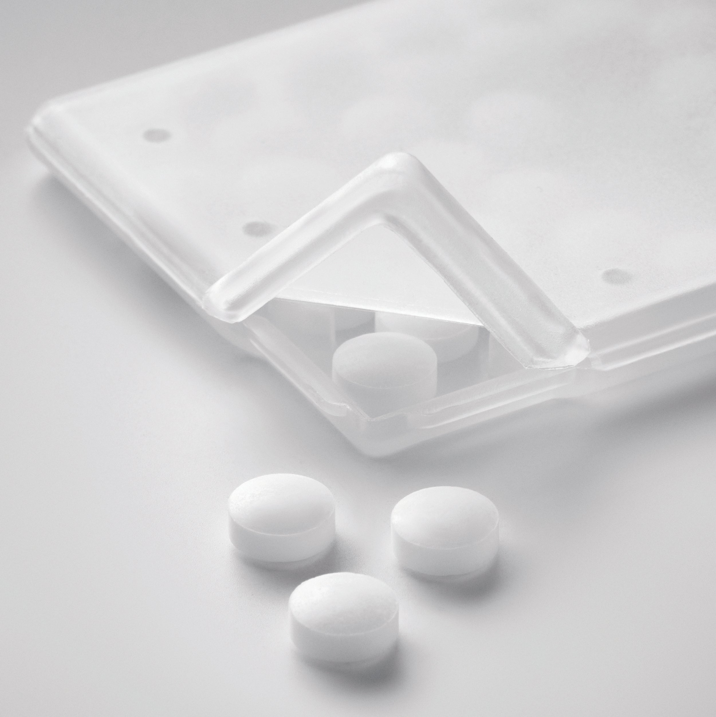 Cutie dropsuri de mentă