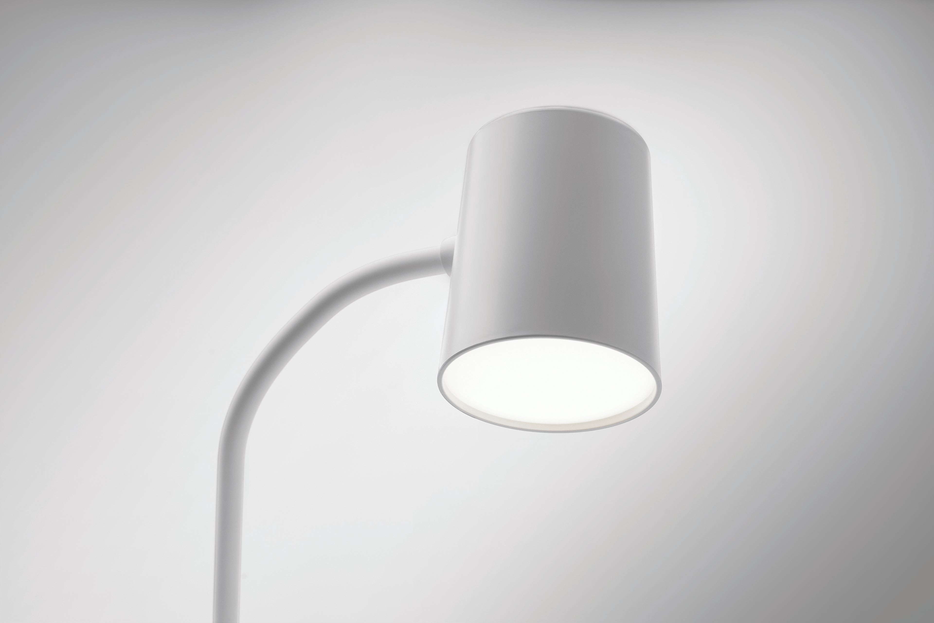 Încărcător wireless + boxă lampă