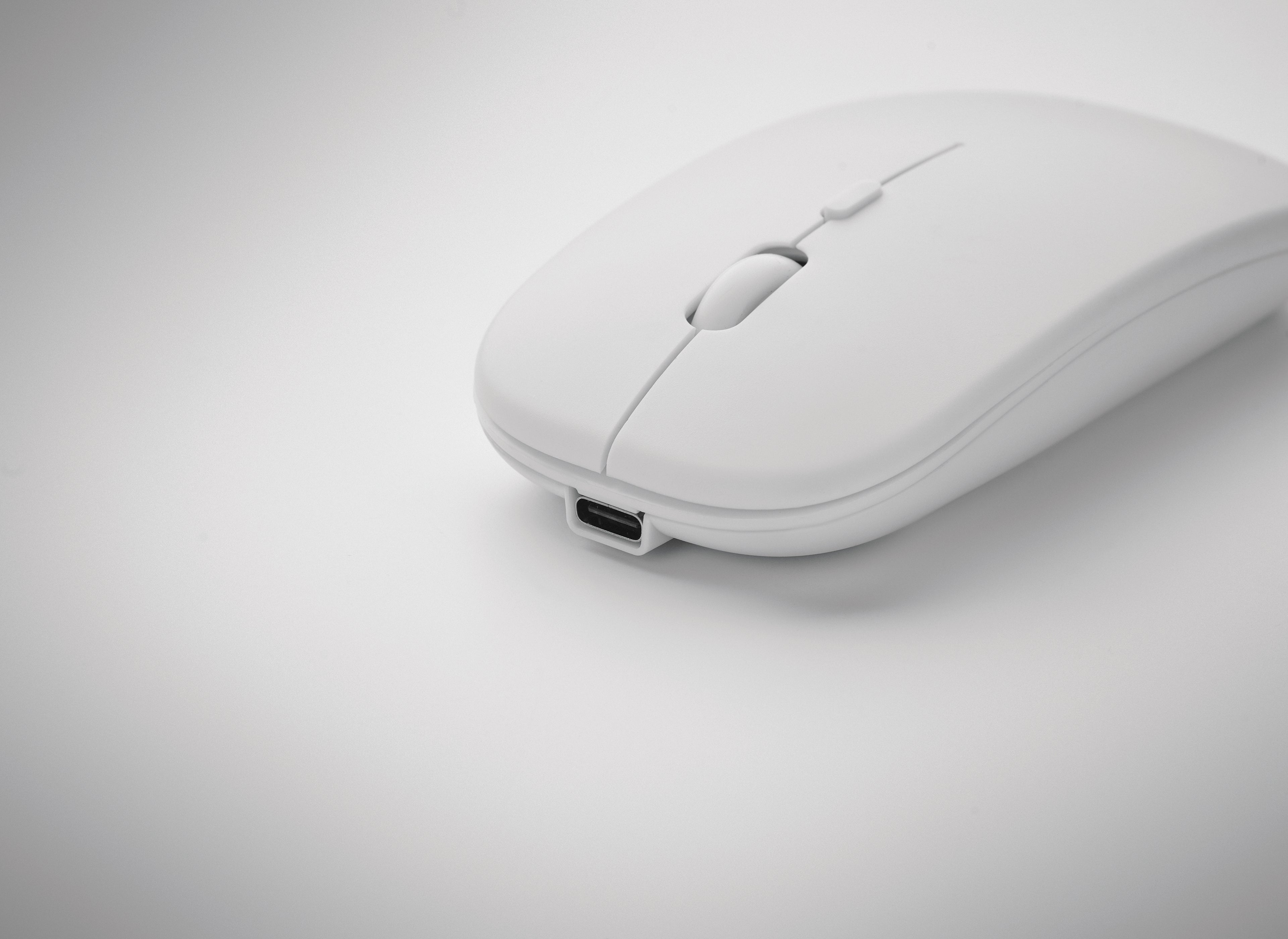 Mouse wireless reîncărcabil