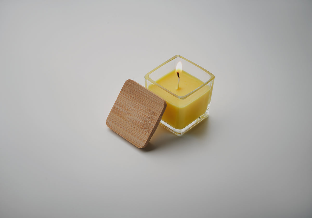 Lumânare parfumată pătrată 50gr