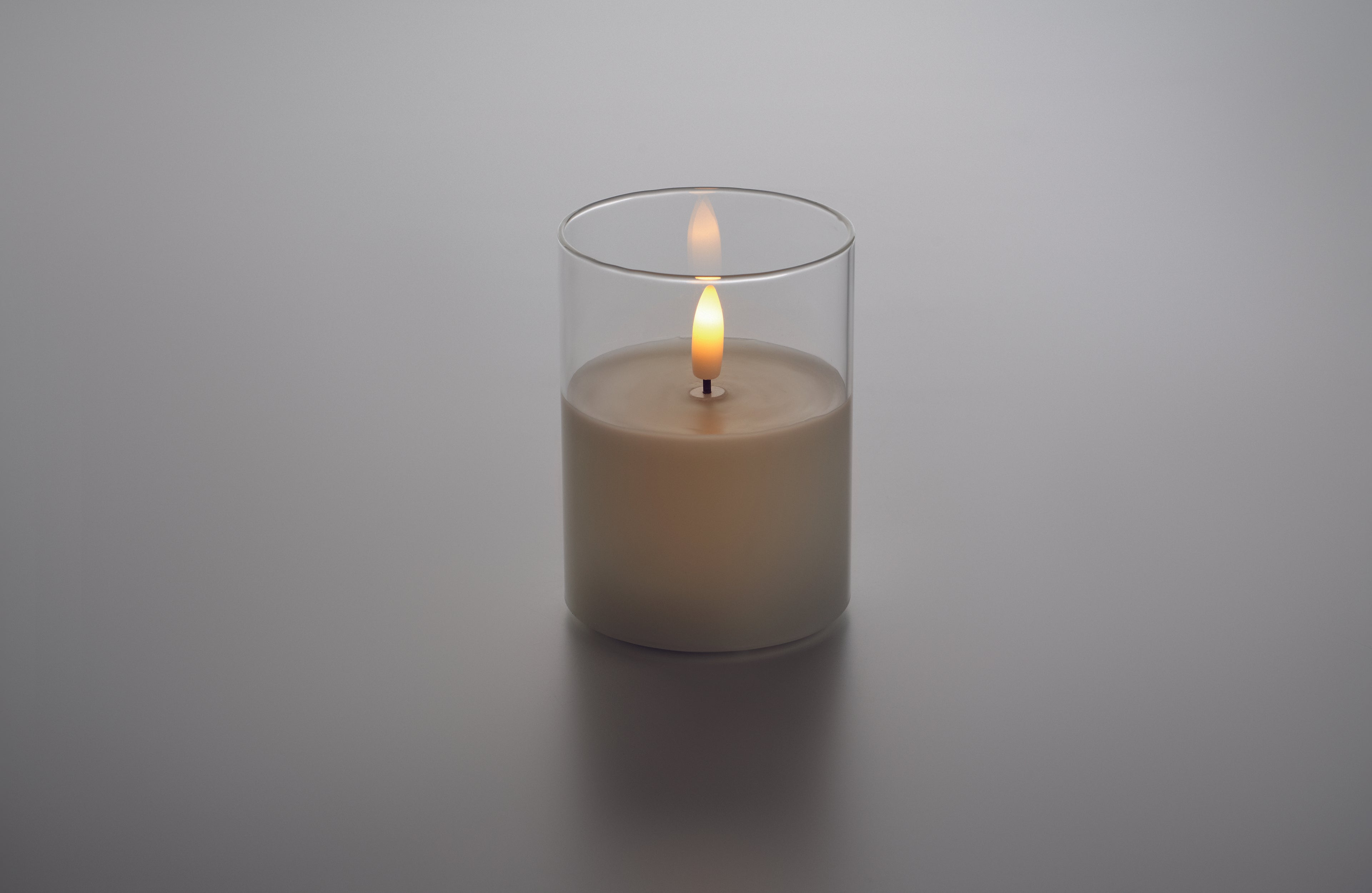 Lumânare LED în suport sticlă