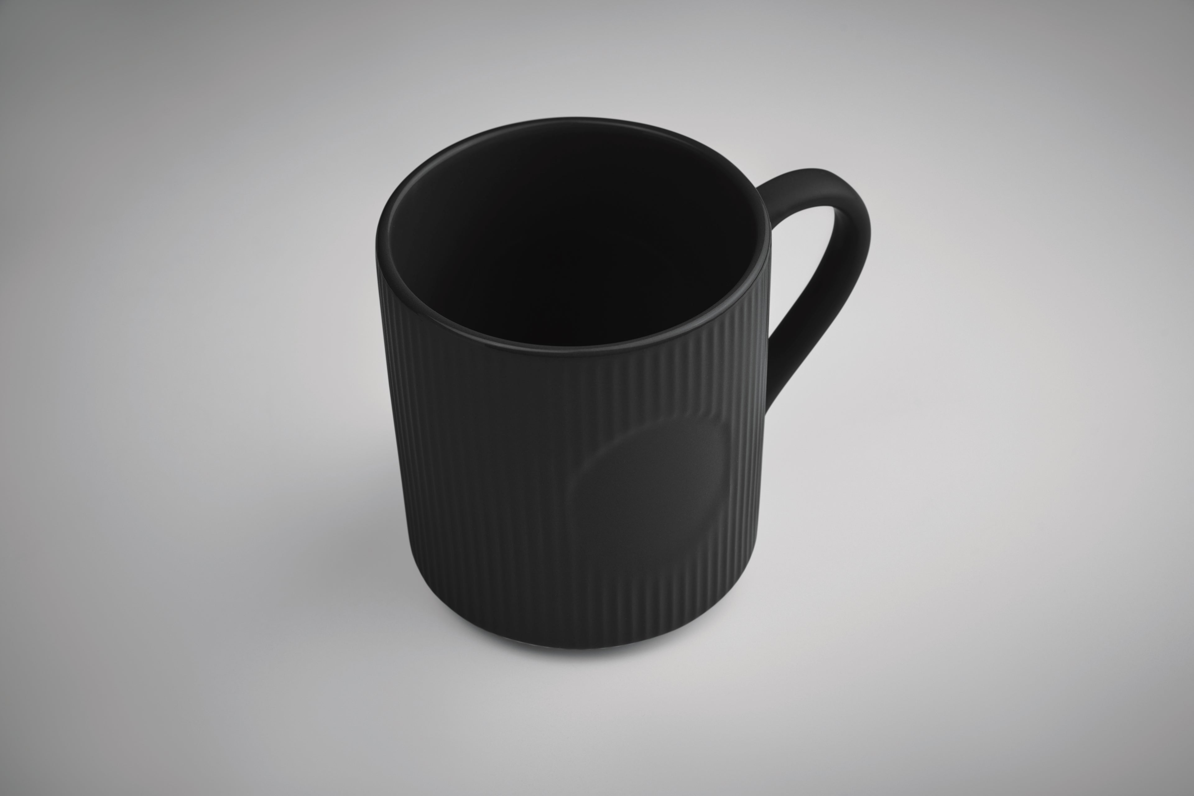 Cană ceramică mată cu nervuri 3