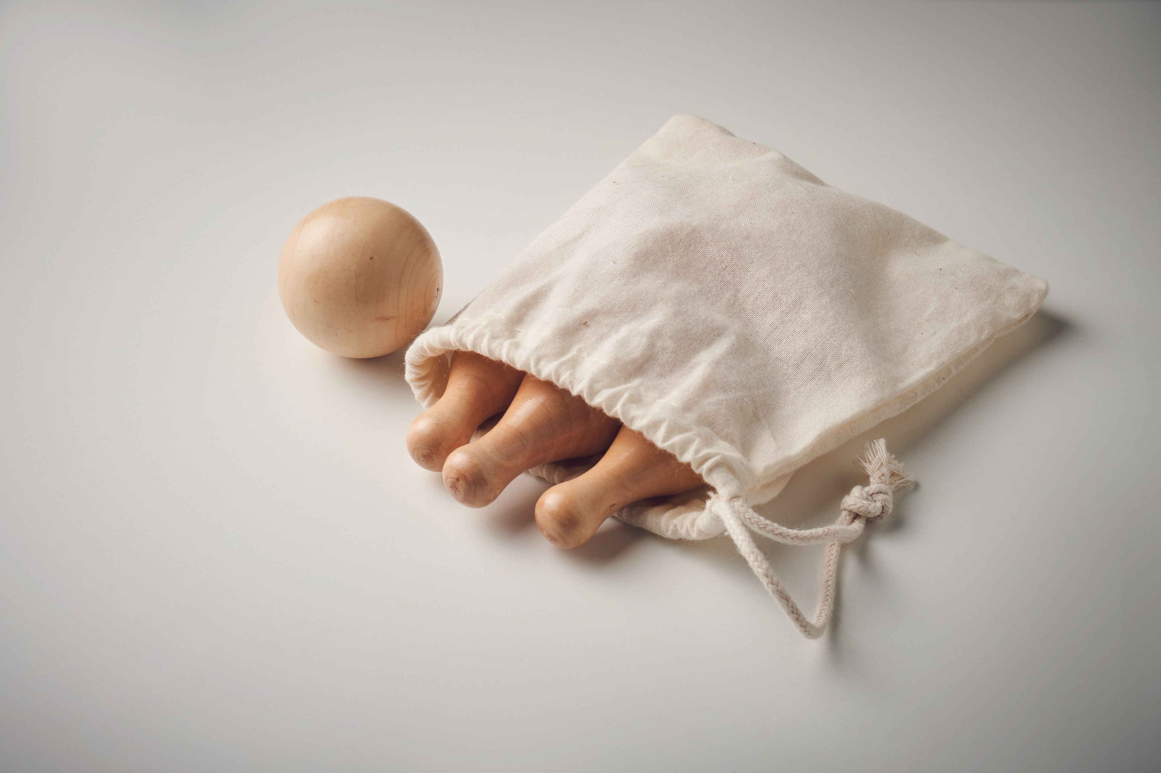 Mini set de bowling din lemn de