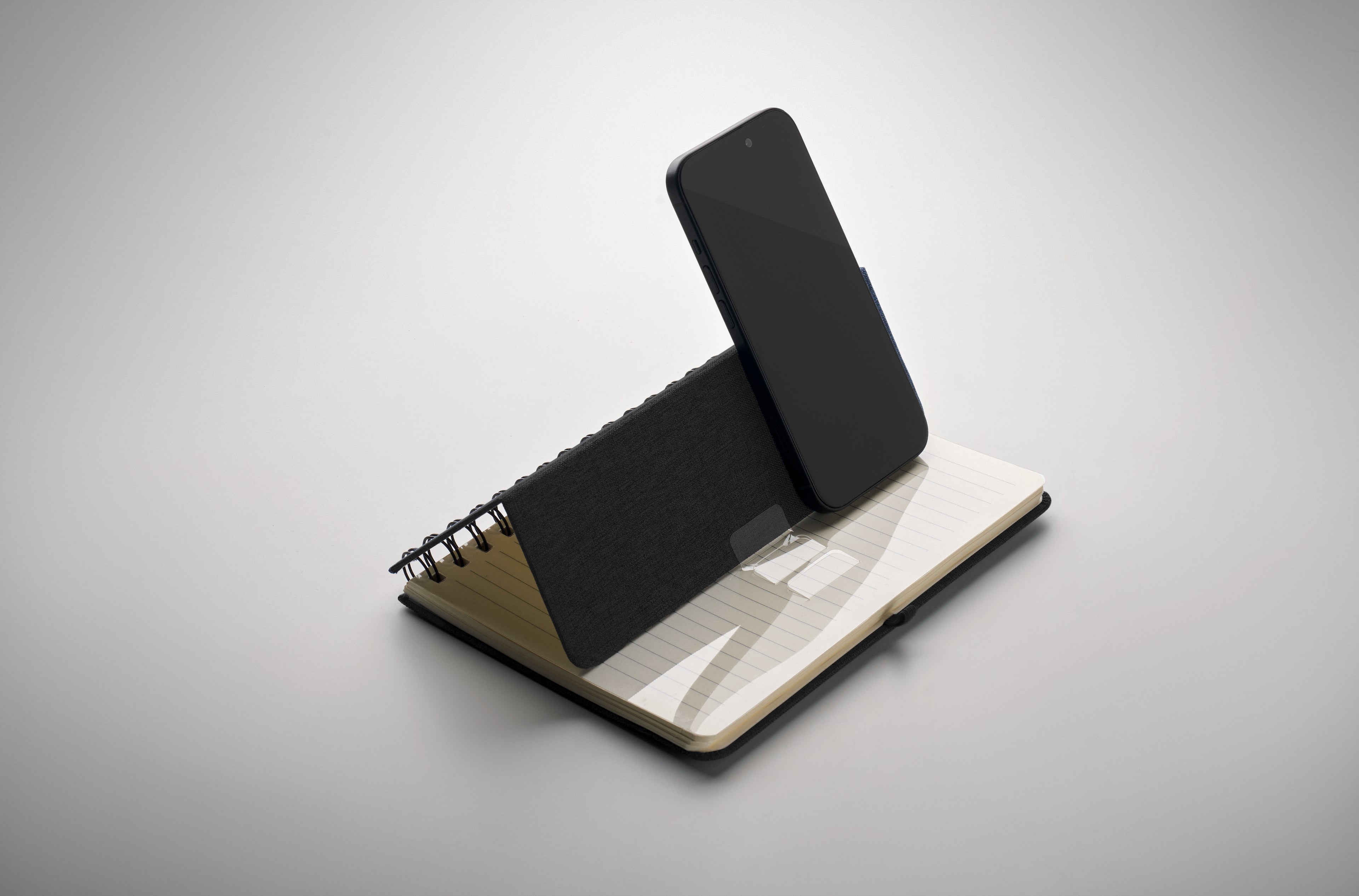 Notebook A5 cu suport pentru te