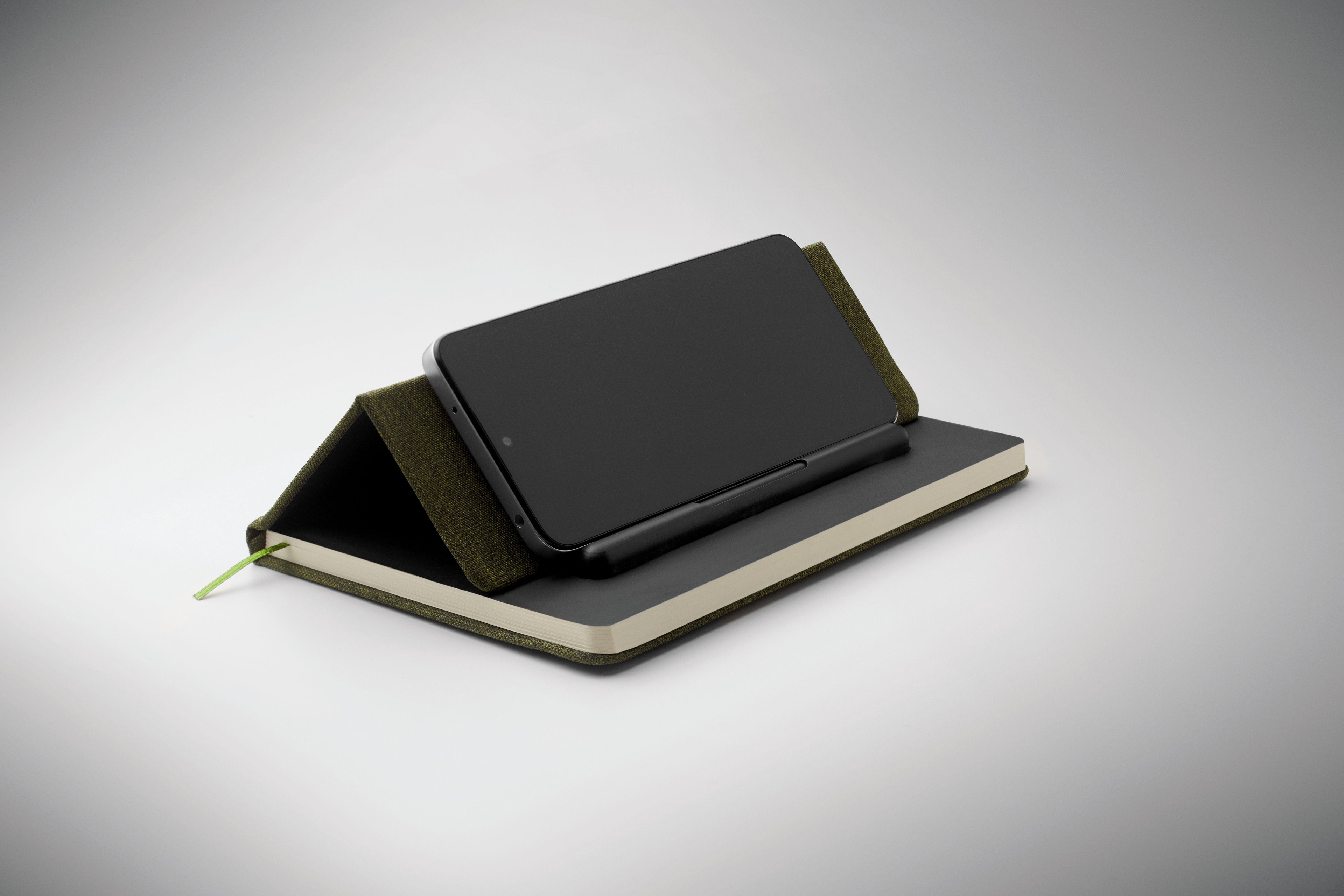 Notebook A5 cu suport telefon