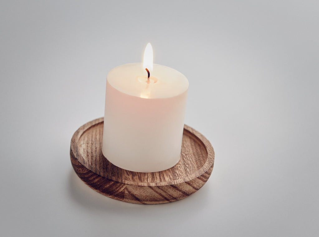 Lumânare pe suport din lemn